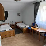 Отель Rezydencja Karnat I I Ii