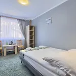 Отель Rezydencja Karnat I I Ii
