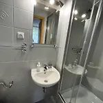 Отель Rezydencja Karnat I I Ii