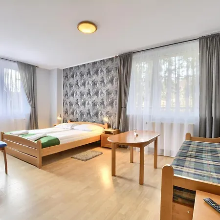 Rezydencja Karnat I I Ii 호텔 *