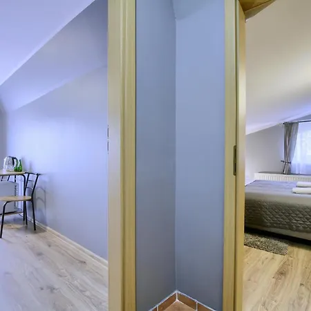 Rezydencja Karnat I I Ii *