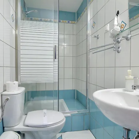 Ξενοδοχείο Rezydencja Karnat I I Ii