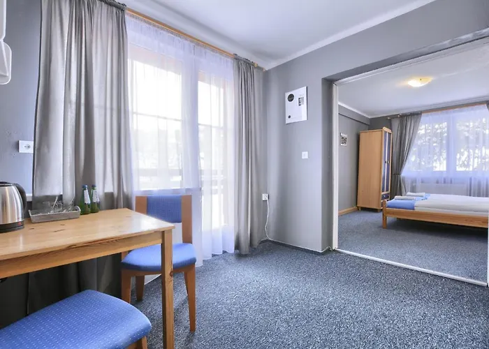 Hotel Rezydencja Karnat I I Ii *